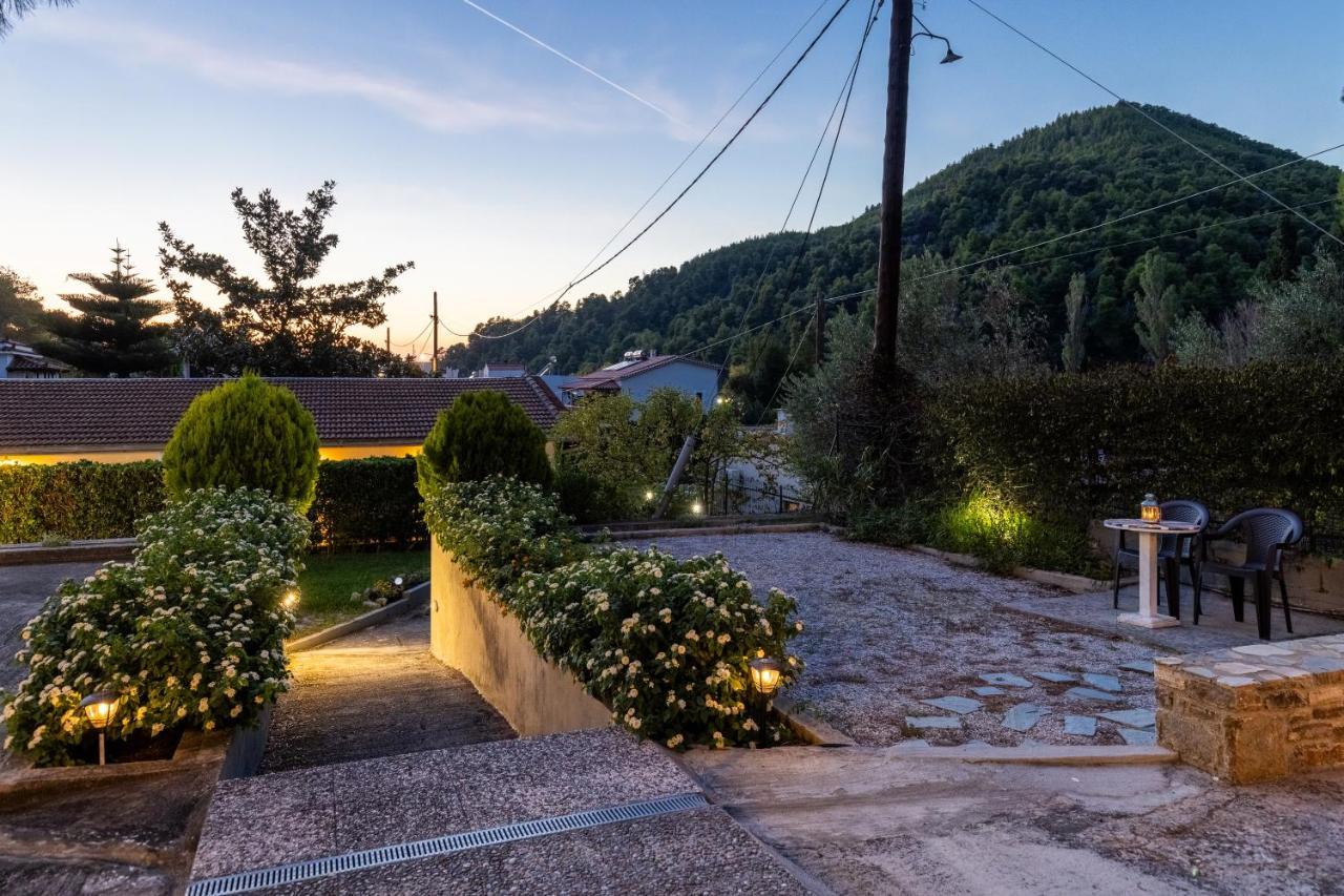 Skopelos Country House Diamantis & Chrisi Agnontas Exterior photo